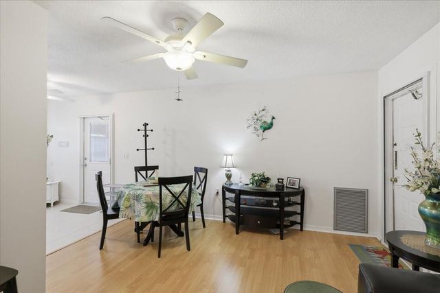 7787 39TH TERRACE N 7787, St Petersburg, FL 33709