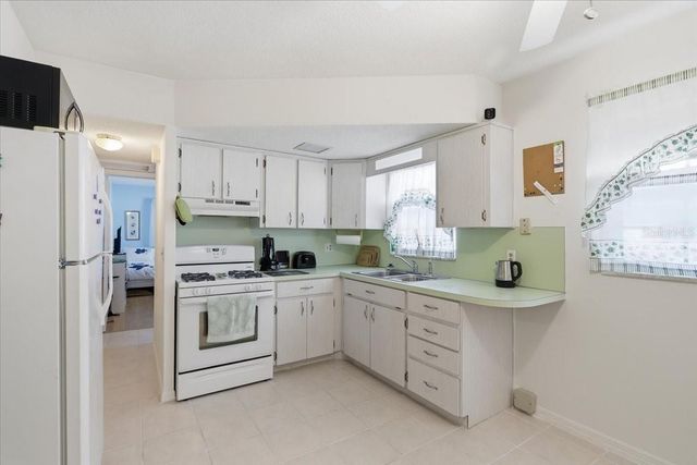 7787 39TH TERRACE N 7787, St Petersburg, FL 33709