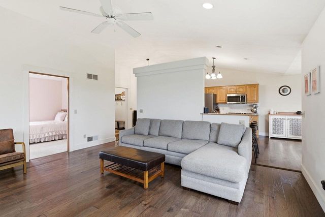 451 Oakwood Drive, Oregon, WI 53575