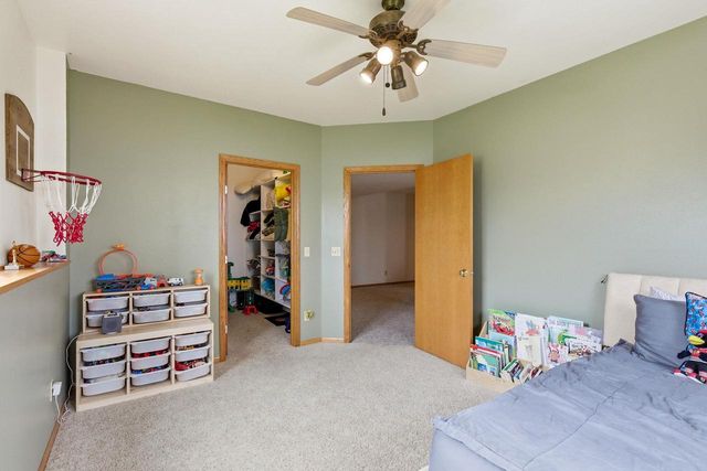 451 Oakwood Drive, Oregon, WI 53575