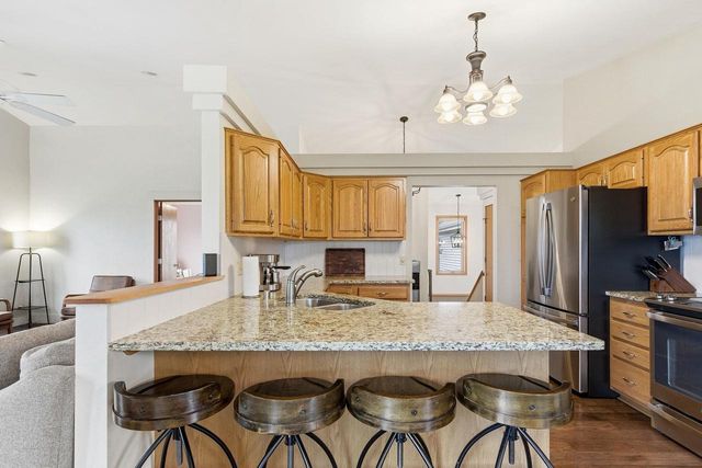 451 Oakwood Drive, Oregon, WI 53575