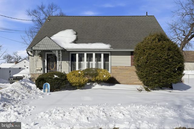 1185 LAWNTON AVE, West Deptford, NJ 08096