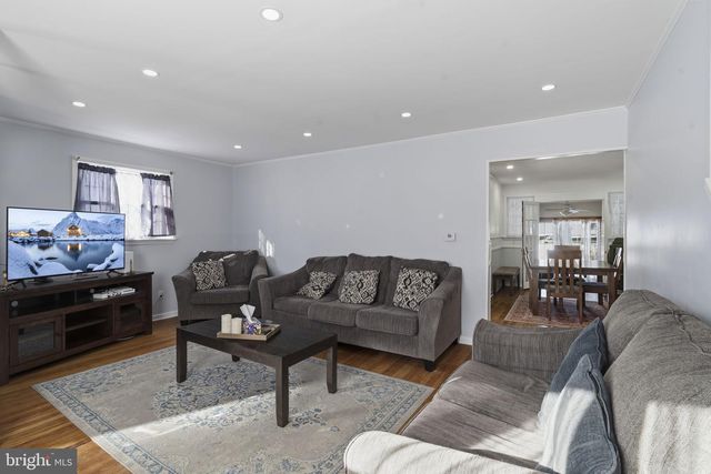 1185 LAWNTON AVE, West Deptford, NJ 08096