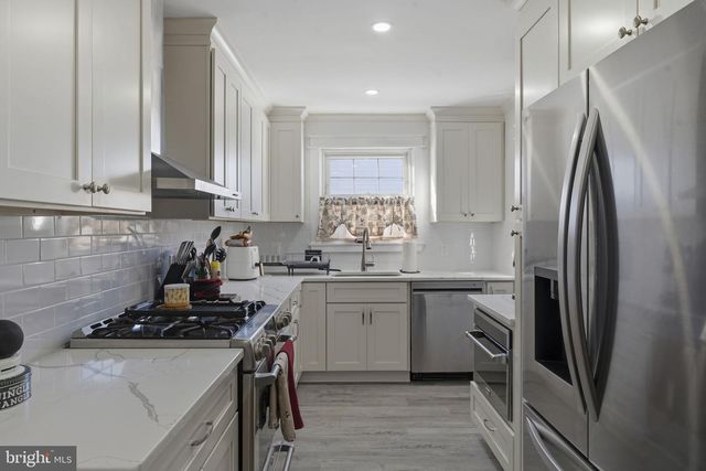 1185 LAWNTON AVE, West Deptford, NJ 08096