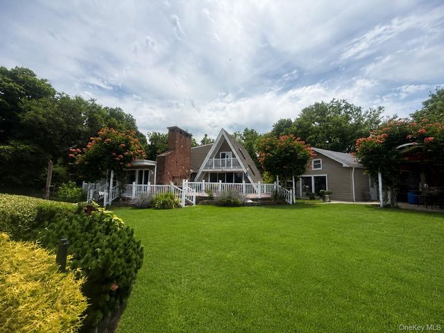995 Red Fox Road, Mattituck, NY 11952