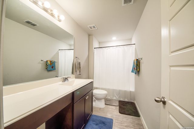 222 High Fence, San Antonio, TX 78253