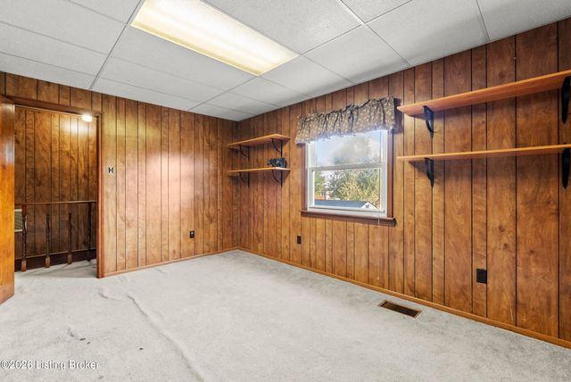 144 Harris Dr, Mt Washington, KY 40047