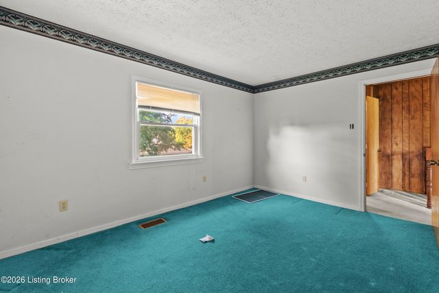 144 Harris Dr, Mt Washington, KY 40047