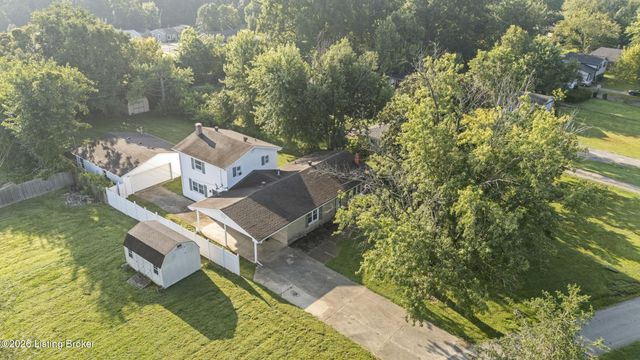 144 Harris Dr, Mt Washington, KY 40047