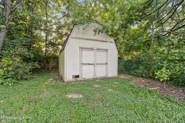 144 Harris Dr, Mt Washington, KY 40047