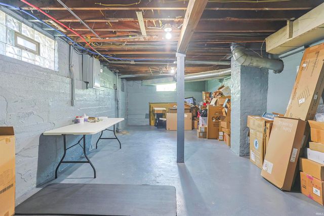 502 W 10Th Street, Mishawaka, IN 46544