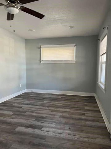 3936 Wabash Avenue, Kansas City, MO 64130