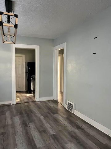 3936 Wabash Avenue, Kansas City, MO 64130