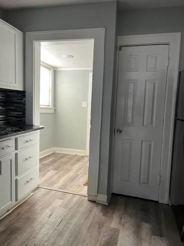 3936 Wabash Avenue, Kansas City, MO 64130