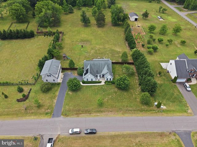 320 TIMBER MILL LN, Fredericksburg, VA 22406