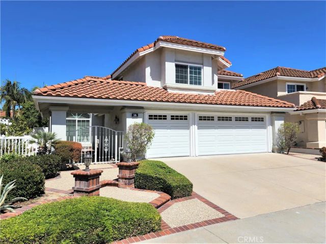 14 Andalucia, Irvine, CA 92614