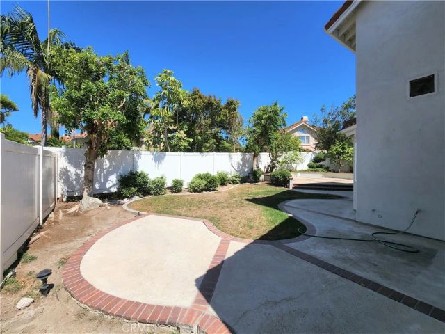 14 Andalucia, Irvine, CA 92614
