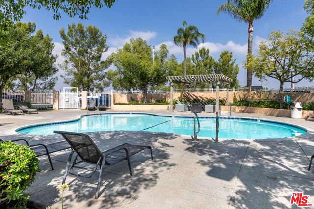 18738 Vista Del Canon F, Newhall (santa Clarita), CA 91321