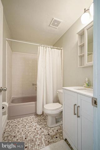 22 KINGSTON WAY, Southampton, NJ 08088