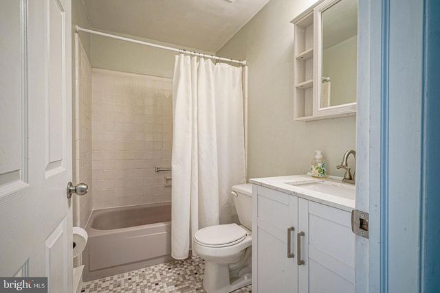 22 KINGSTON WAY, Southampton, NJ 08088