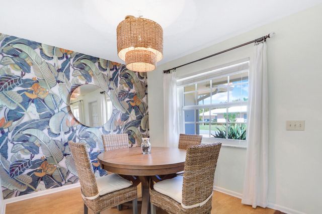 8574 SE Seagrape Way, Hobe Sound, FL 33455