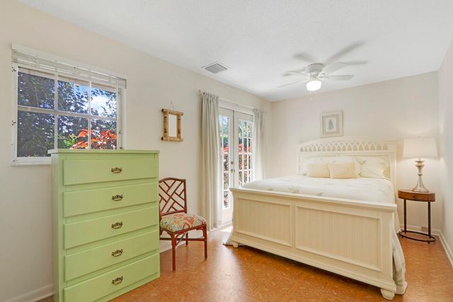 8574 SE Seagrape Way, Hobe Sound, FL 33455