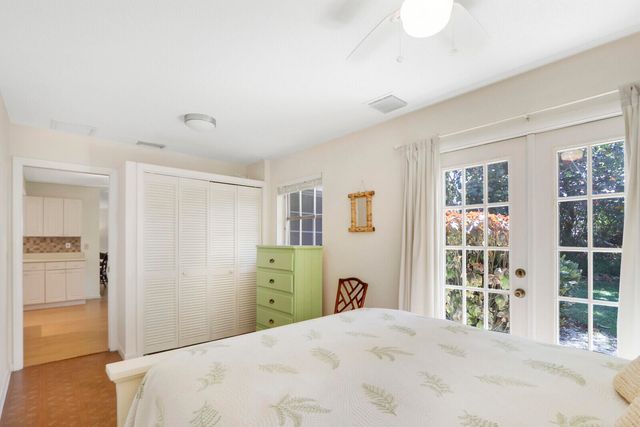 8574 SE Seagrape Way, Hobe Sound, FL 33455