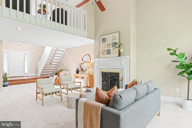 72 DEER FORD DR, Lancaster, PA 17601