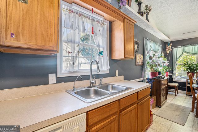 421 Arrowhatchee Drive, Winder, GA 30680