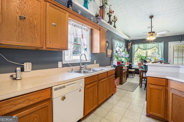 421 Arrowhatchee Drive, Winder, GA 30680