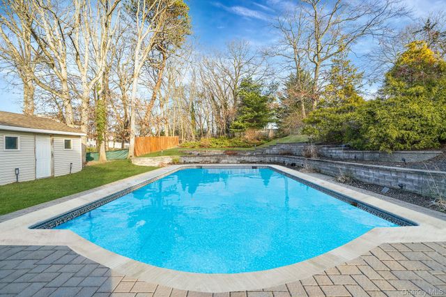 39 13th Avenue, Ronkonkoma, NY 11779