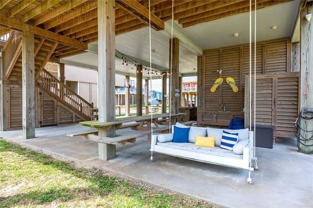 1326 Sunrise, Crystal Beach, TX 77650