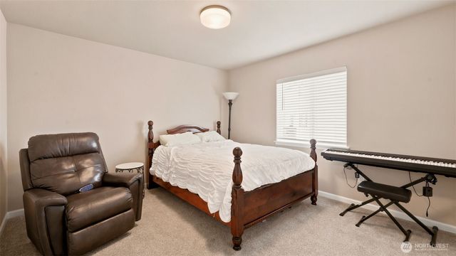 25638 204th Place SE, Covington, WA 98042