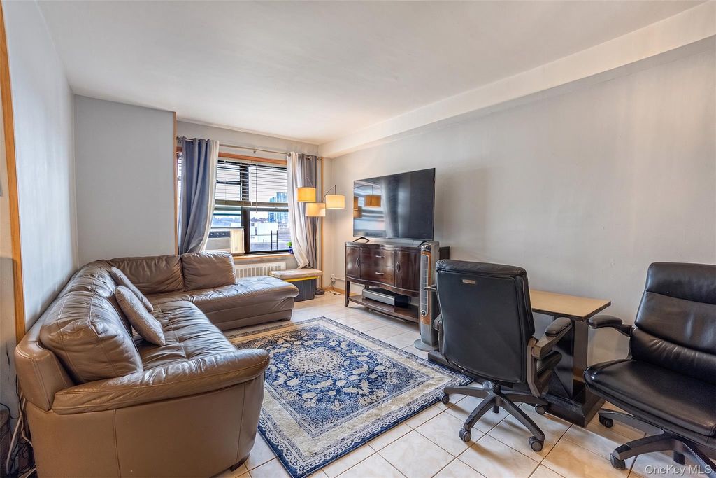 99-40 63rd Road 9Z, Rego Park, NY 11374 — photo 3
