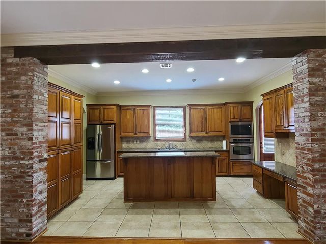 5989 STONEGATE Drive, Alexandria, LA 71303