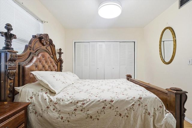 3554 SW 26th St, Miami, FL 33133