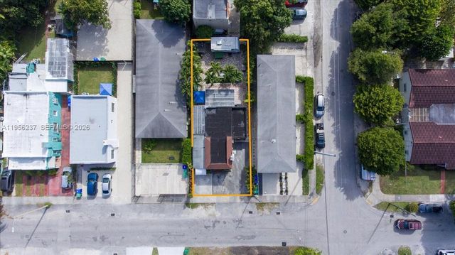 3554 SW 26th St, Miami, FL 33133