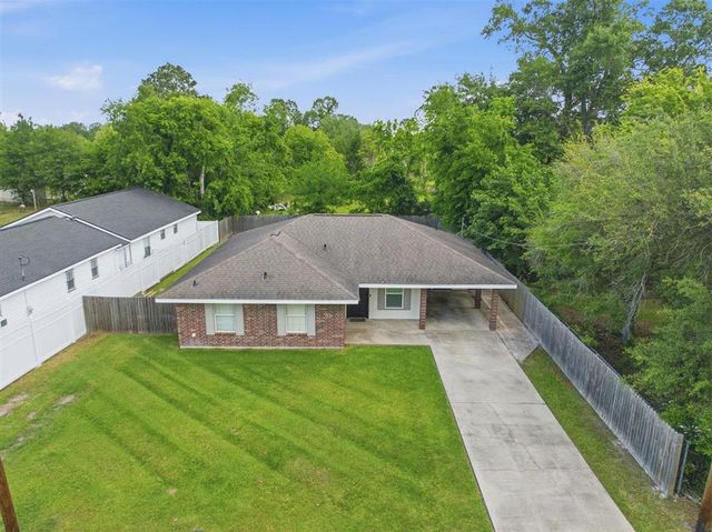 606 W 2nd Street, Iowa, LA 70647