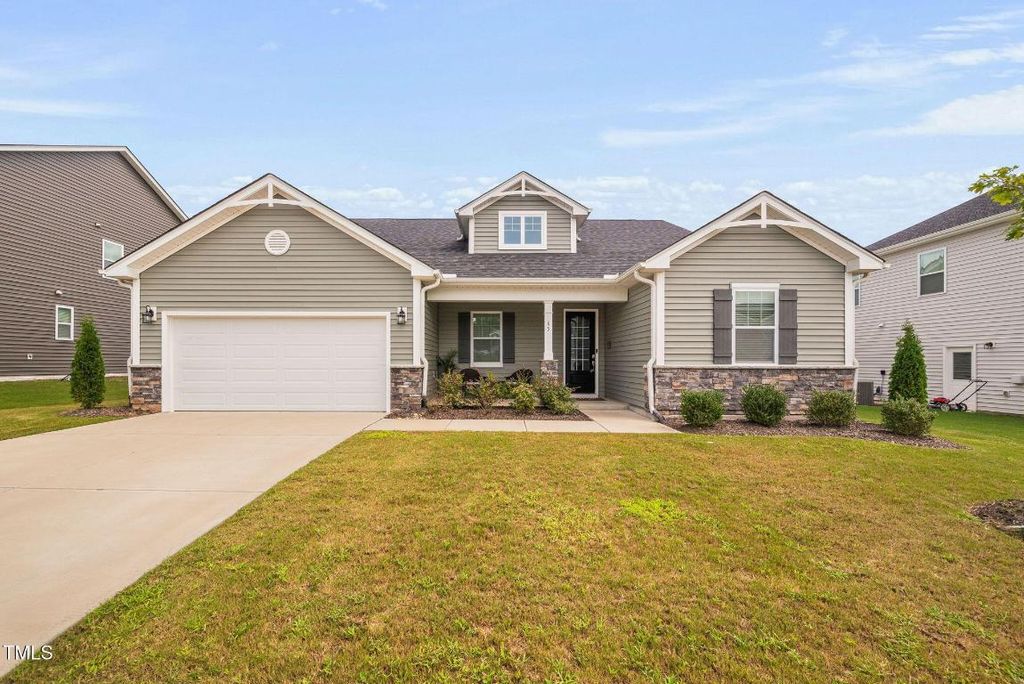 65 Hartford Lane, Fuquay Varina, NC 27526