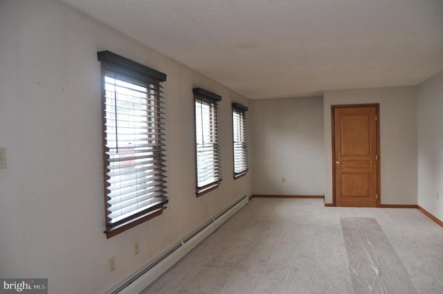 310 E CENTER ST, Millersburg, PA 17061