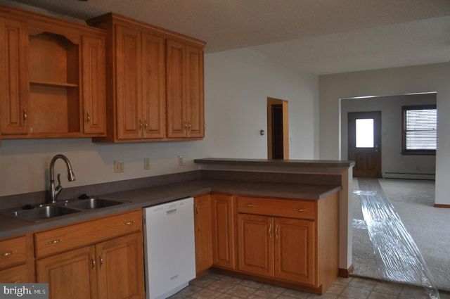 310 E CENTER ST, Millersburg, PA 17061