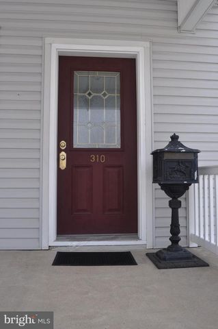 310 E CENTER ST, Millersburg, PA 17061