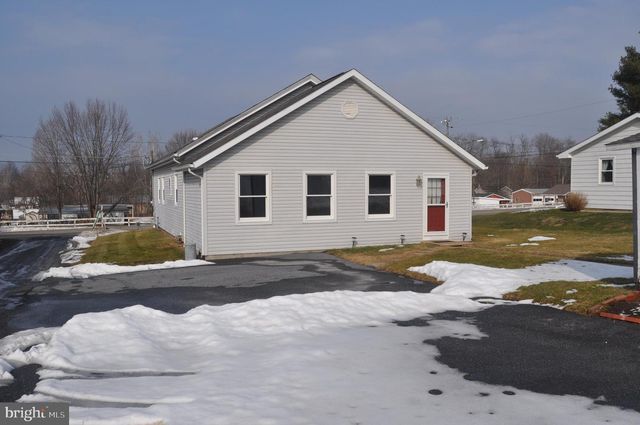 310 E CENTER ST, Millersburg, PA 17061