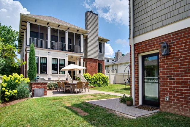 1911 Beechwood Ave, Nashville, TN 37212