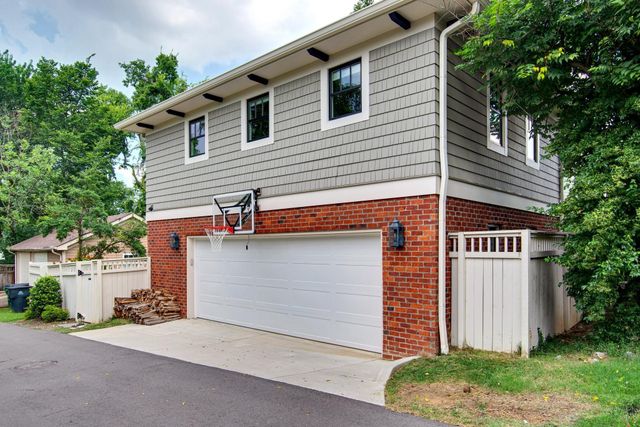 1911 Beechwood Ave, Nashville, TN 37212