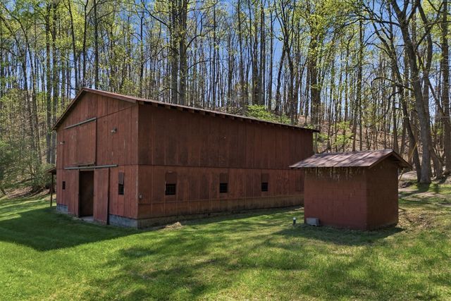 853 Caler Road, Brasstown, NC 28902