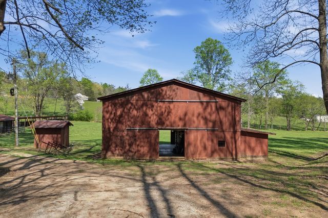 853 Caler Road, Brasstown, NC 28902