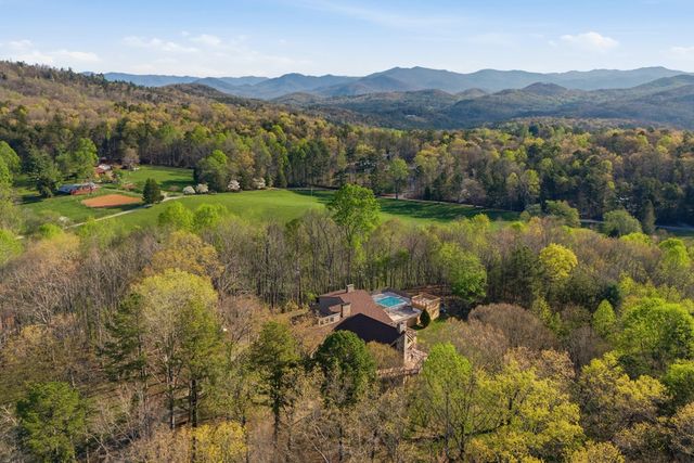 853 Caler Road, Brasstown, NC 28902
