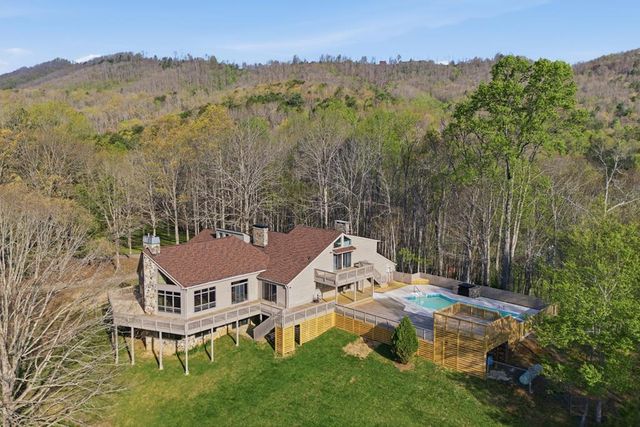 853 Caler Road, Brasstown, NC 28902