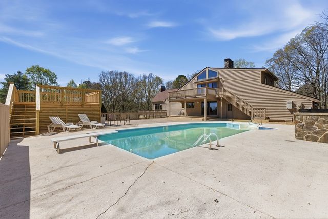 853 Caler Road, Brasstown, NC 28902